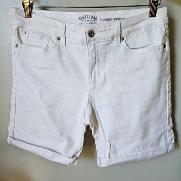 EUC SIGNATURE LEVI'S STRAUSS & CO. MODERN BERMUDA SHORTS SIZE 4 / SMALL - Picture 2 of 14